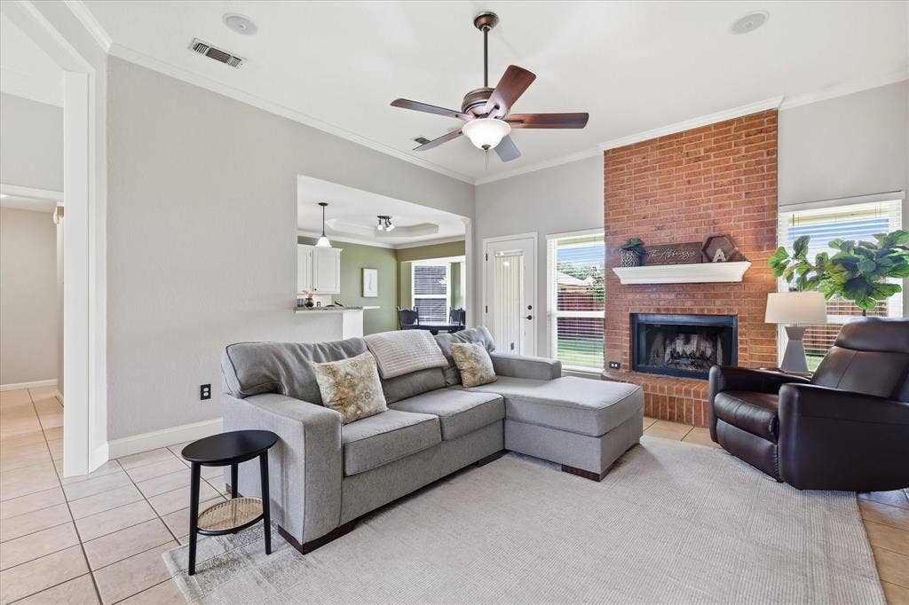 5936 Sundown Drive, Watauga, TX 76148 5936 Sundown Drive, Watauga, TX 76148