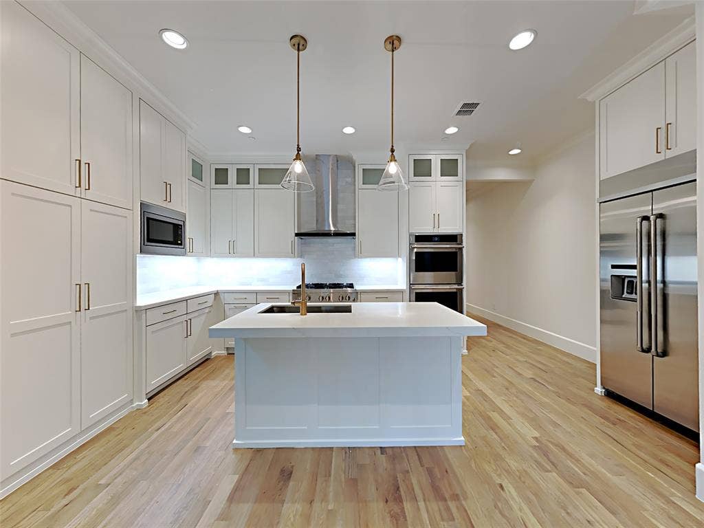 4417 Emerson Avenue, University Park, TX 75205 4417 Emerson Avenue, University Park, TX 75205