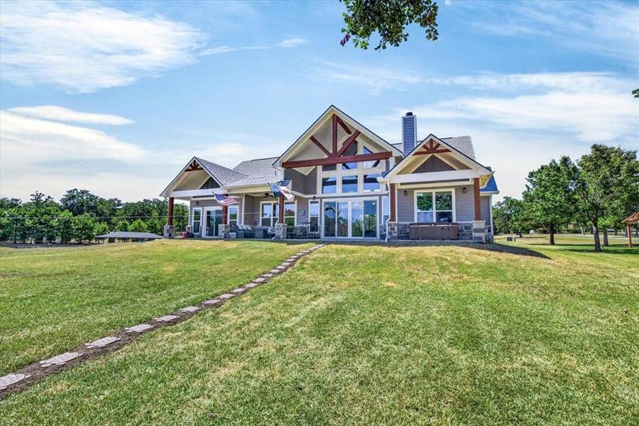 Property photo for 14349 Goliad Drive, Log Cabin, TX