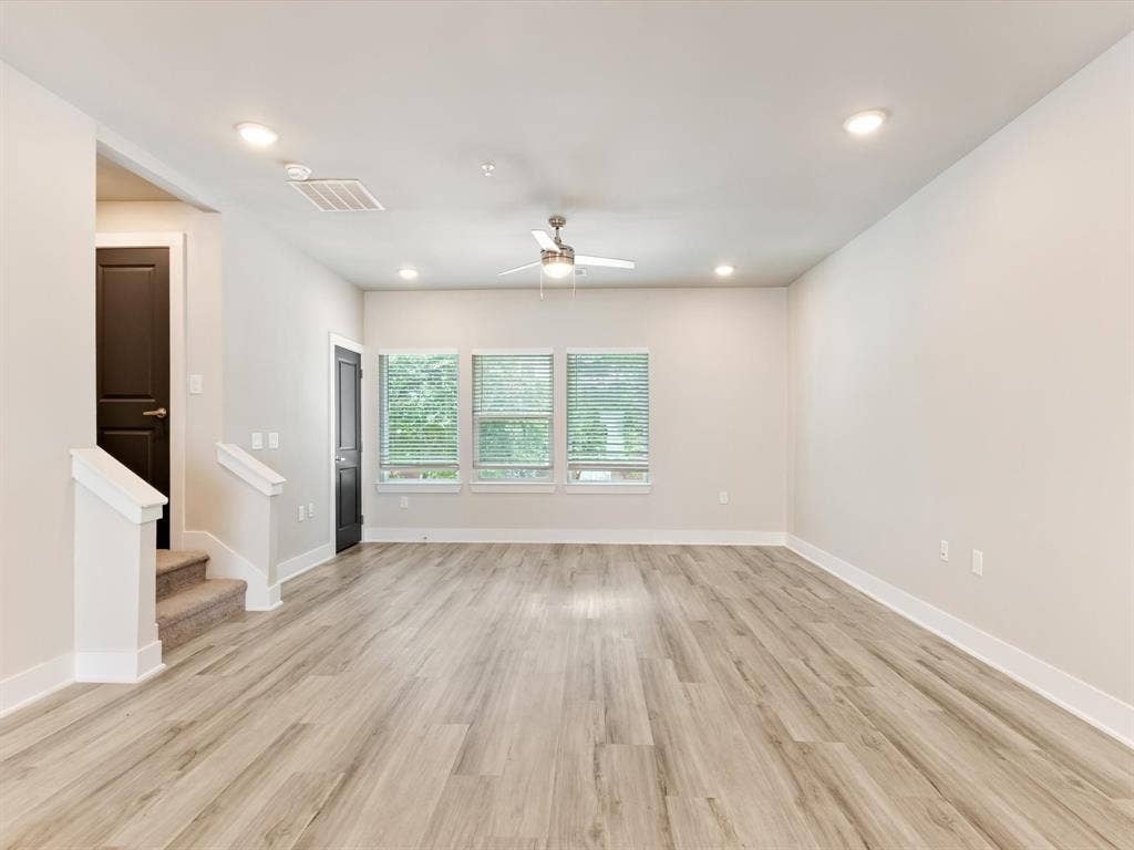 3349 Wynwood Drive, Plano, TX 75074 3349 Wynwood Drive, Plano, TX 75074