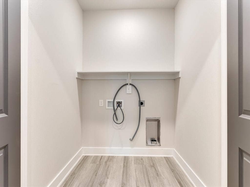 3349 Wynwood Drive, Plano, TX 75074 3349 Wynwood Drive, Plano, TX 75074