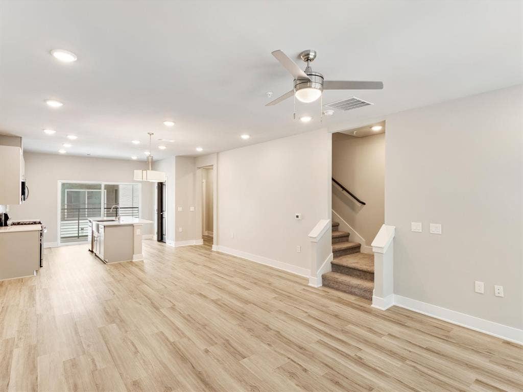 3349 Wynwood Drive, Plano, TX 75074 3349 Wynwood Drive, Plano, TX 75074