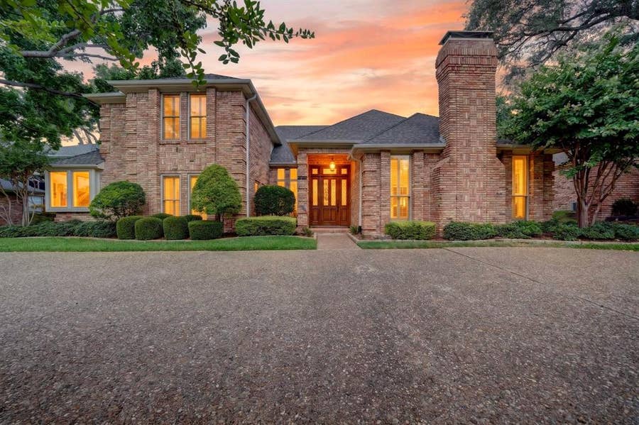 Property photo for 5901 Flintshire Lane, Dallas, TX