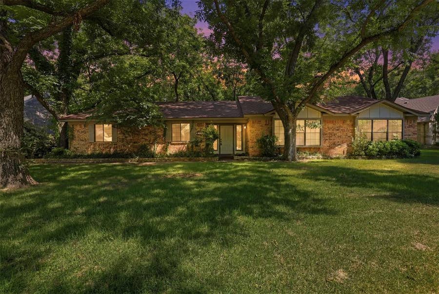 Property photo for 8708 S Monticello Circle, Granbury, TX