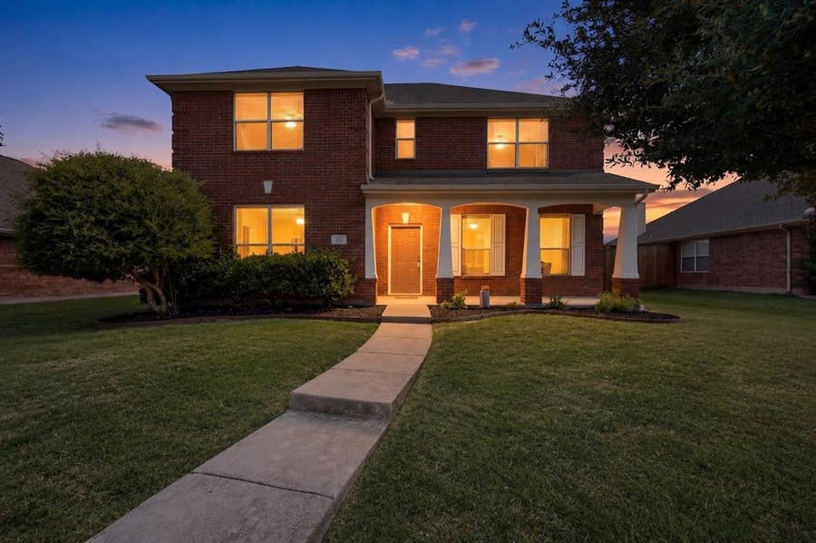 Property photo for 116 Cliffbrook Drive, Wylie, TX