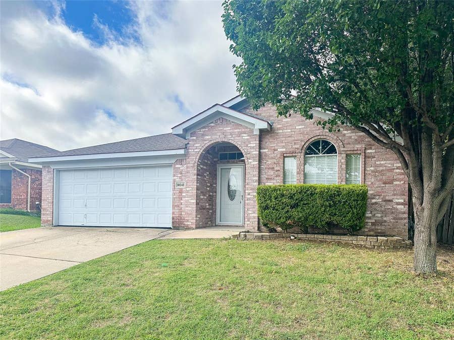 Property photo for 10245 Brea Canyon Road, Fort Worth, TX