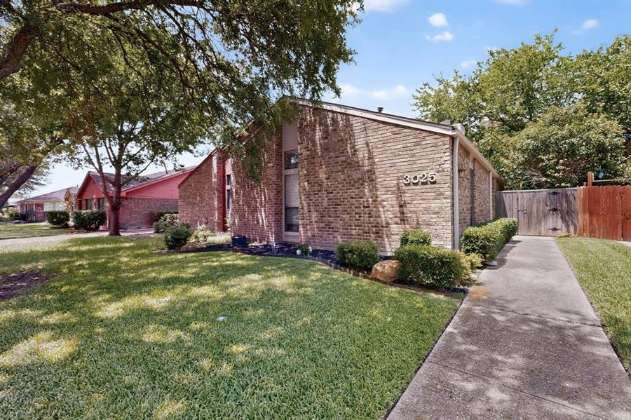 Property photo for 3025 Westforest Drive, Dallas, TX