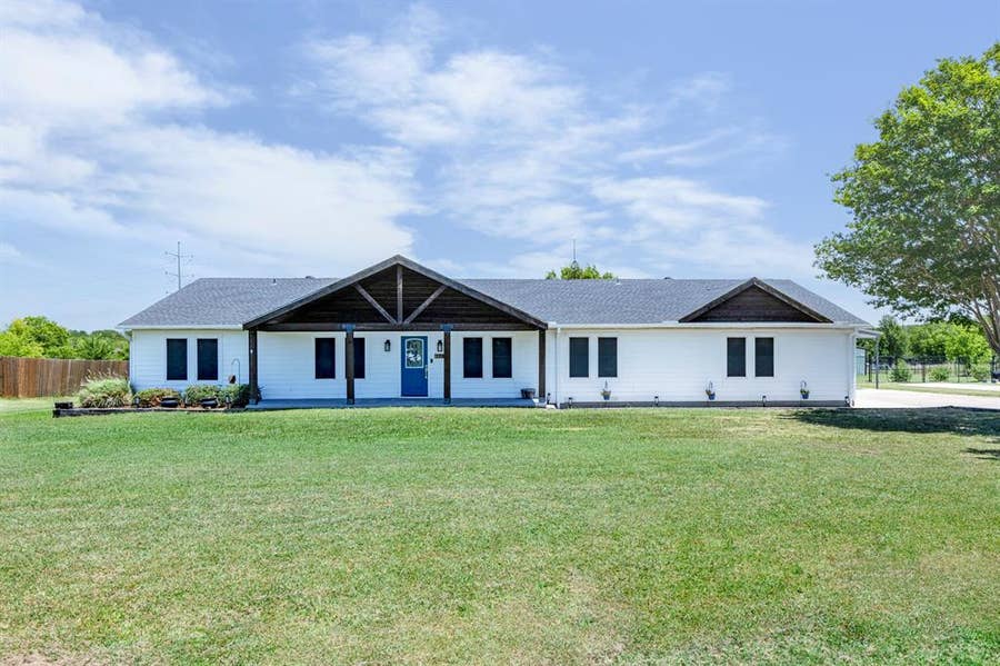 Property photo for 154 Quinta Circle, Royse City, TX