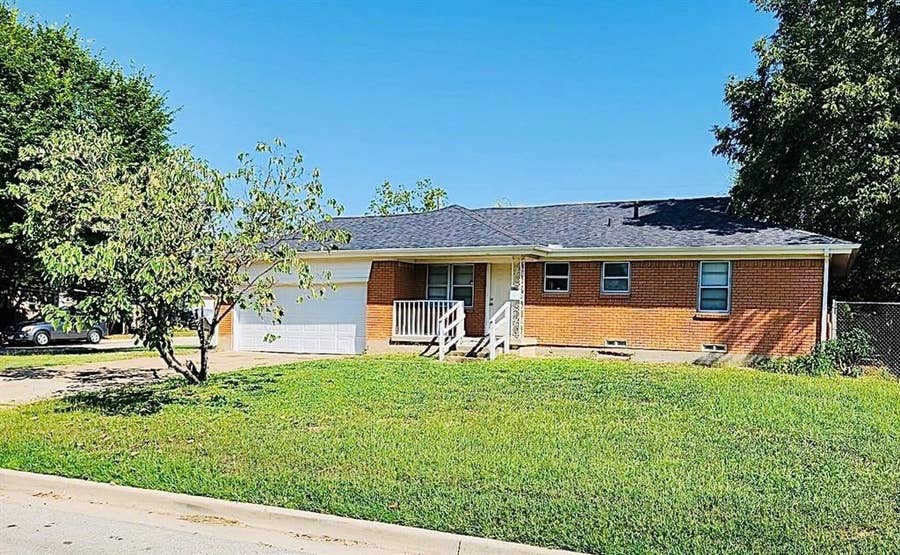 Property photo for 1624 Parkhaven Drive, Seagoville, TX