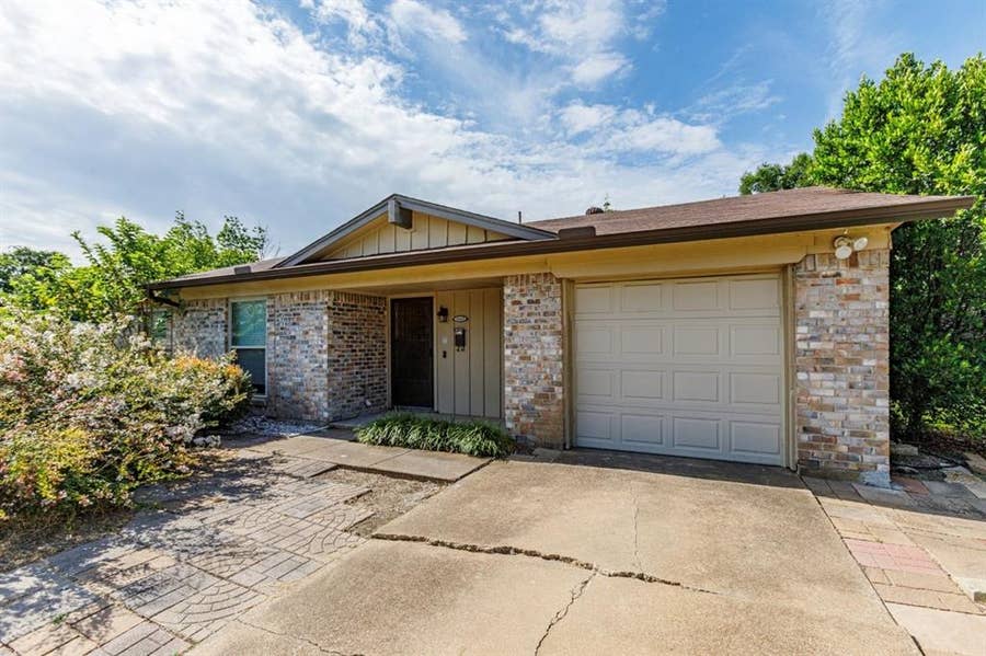 Property photo for 1462 Bay Shore Drive, Garland, TX