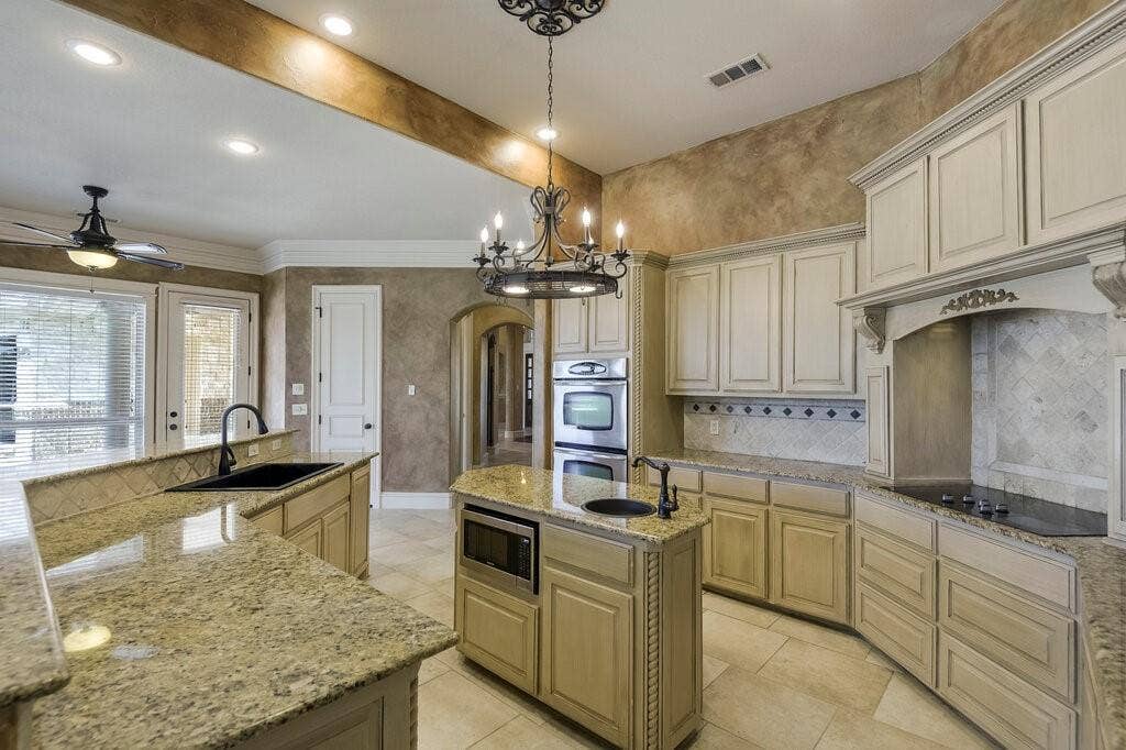 1320 N Creek Circle, Waxahachie, TX 75165 1320 N Creek Circle, Waxahachie, TX 75165