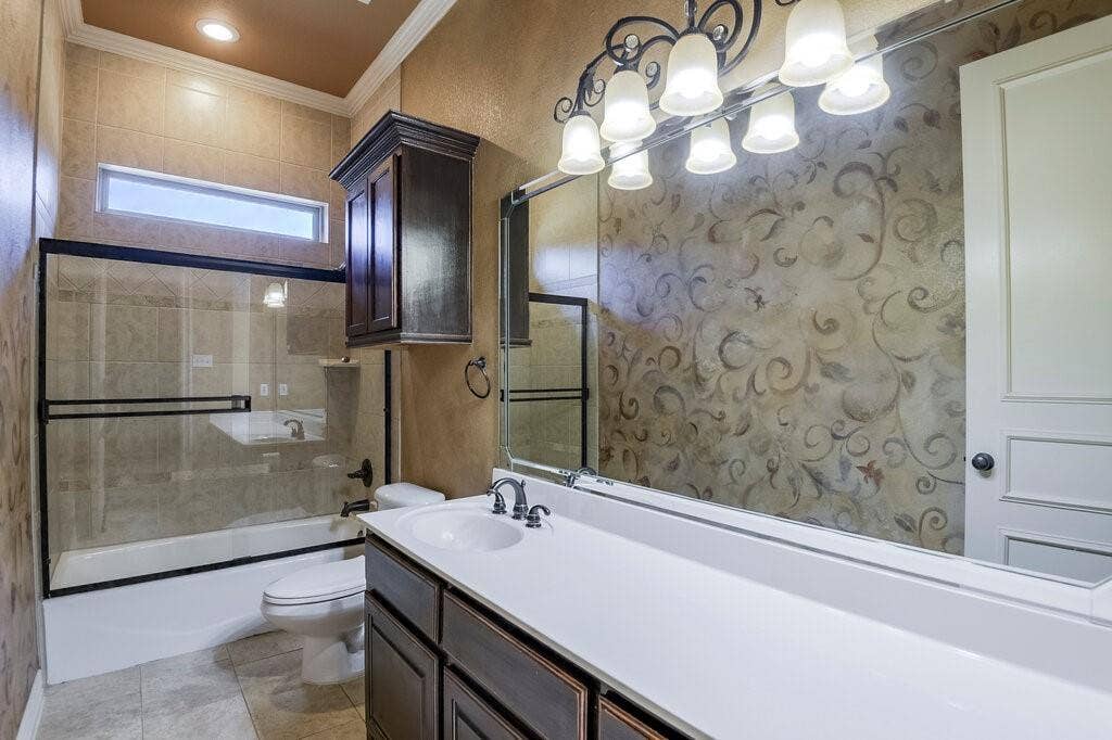 1320 N Creek Circle, Waxahachie, TX 75165 1320 N Creek Circle, Waxahachie, TX 75165