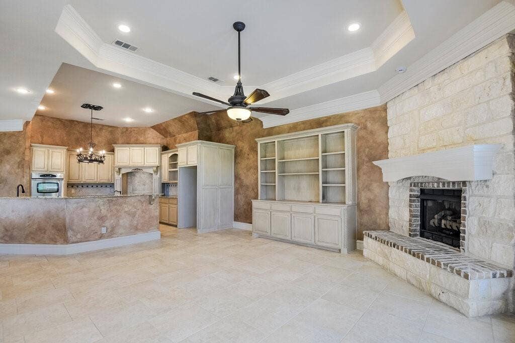 1320 N Creek Circle, Waxahachie, TX 75165 1320 N Creek Circle, Waxahachie, TX 75165