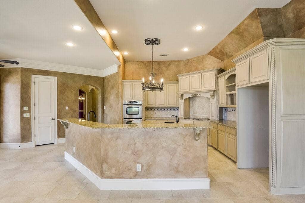 1320 N Creek Circle, Waxahachie, TX 75165 1320 N Creek Circle, Waxahachie, TX 75165