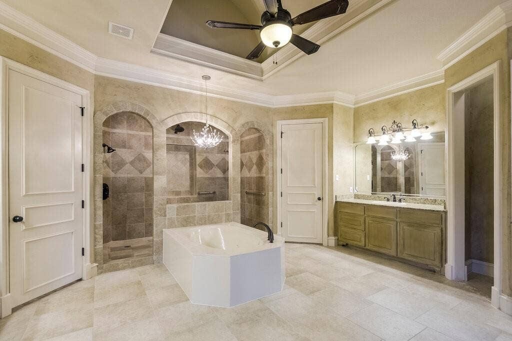 1320 N Creek Circle, Waxahachie, TX 75165 1320 N Creek Circle, Waxahachie, TX 75165