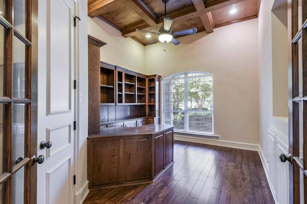 1320 N Creek Circle, Waxahachie, TX 75165 1320 N Creek Circle, Waxahachie, TX 75165