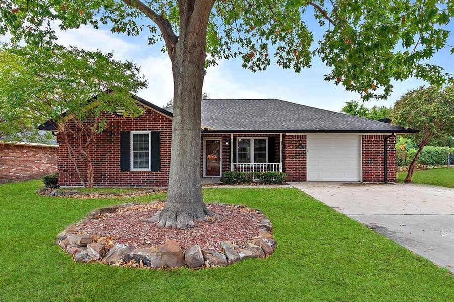 Property photo for 525 Baldwin Street, Royse City, TX