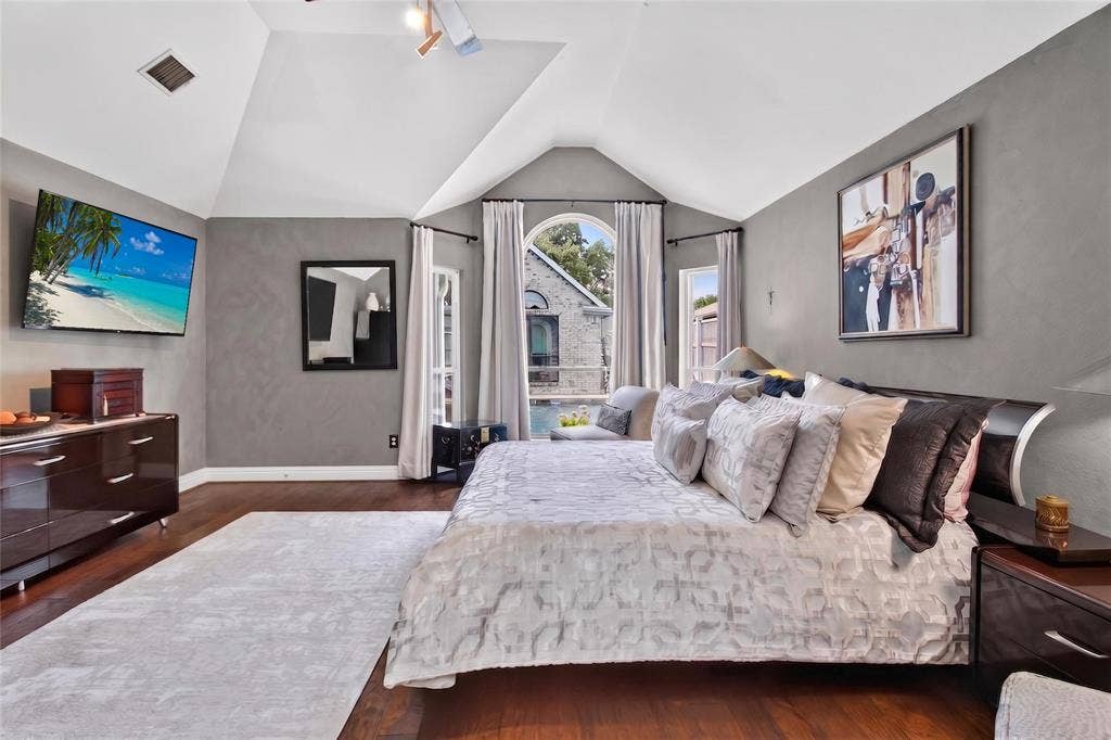 4243 Millview Lane, Dallas, TX 75287 Primary retreat on the first floor is an impressive 17 x 17 and has views of your backyard oasis from the sitting alcove.2018 All new wood floors installed