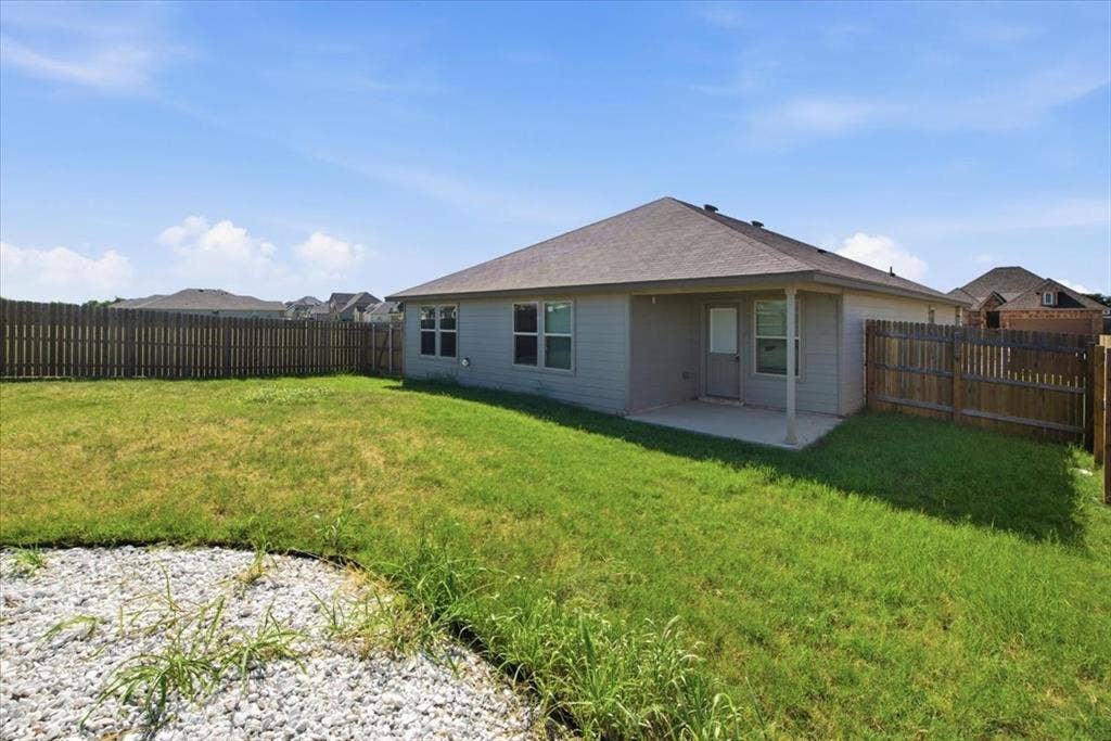 7009 Llano Drive, China Spring, TX 76633 7009 Llano Drive, China Spring, TX 76633
