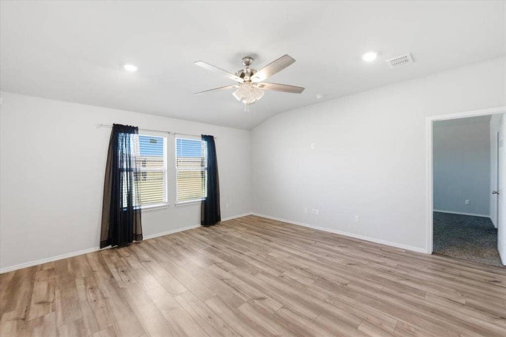 7009 Llano Drive, China Spring, TX 76633 7009 Llano Drive, China Spring, TX 76633
