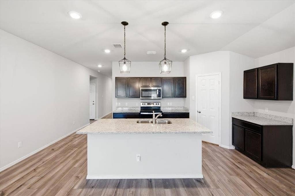 7009 Llano Drive, China Spring, TX 76633 7009 Llano Drive, China Spring, TX 76633