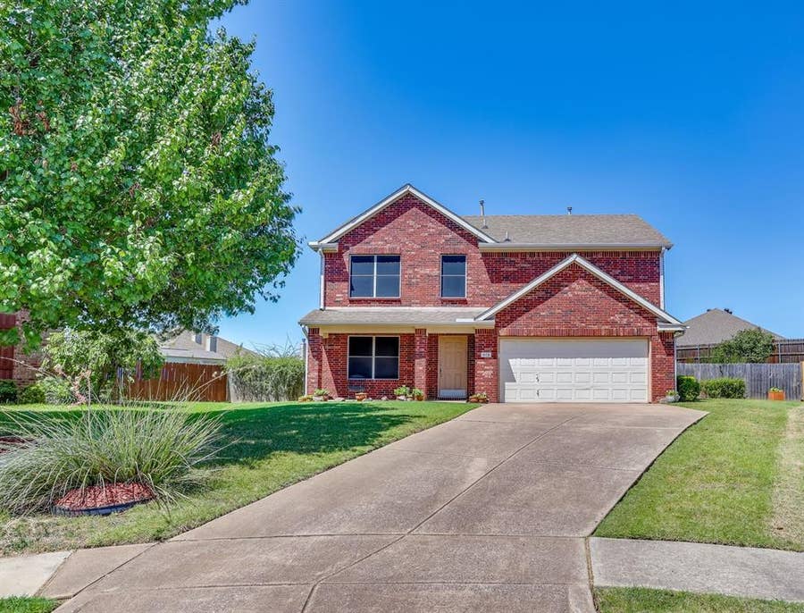 Property photo for 613 Cessna Court, Saginaw, TX