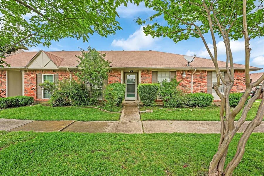 Property photo for 76 W Mountain Creek Drive, #23, Grand Prairie, TX