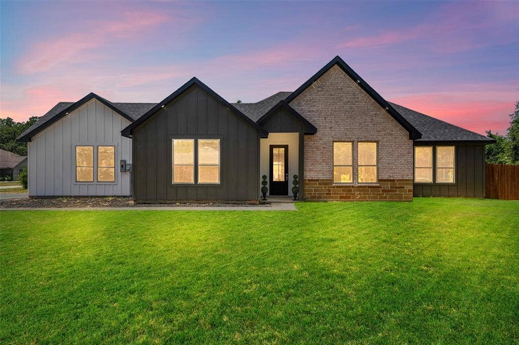 609 Luzon Street, Tool, TX 75143 609 Luzon Street, Tool, TX 75143