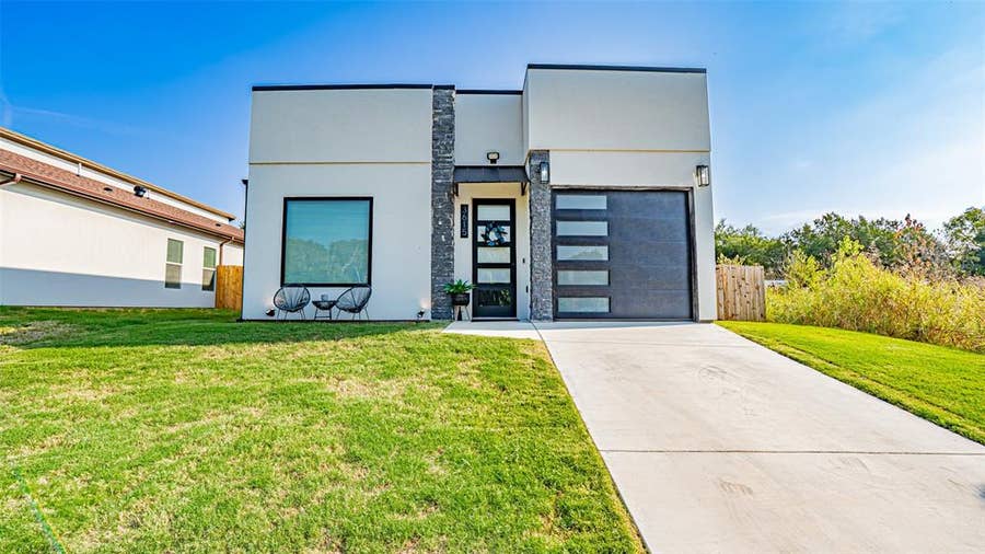 Property photo for 3615 Durango Trail, Granbury, TX