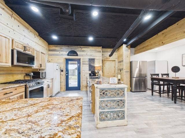 7491 State Highway 19 S, Athens, TX 75751 7491 State Highway 19 S, Athens, TX 75751