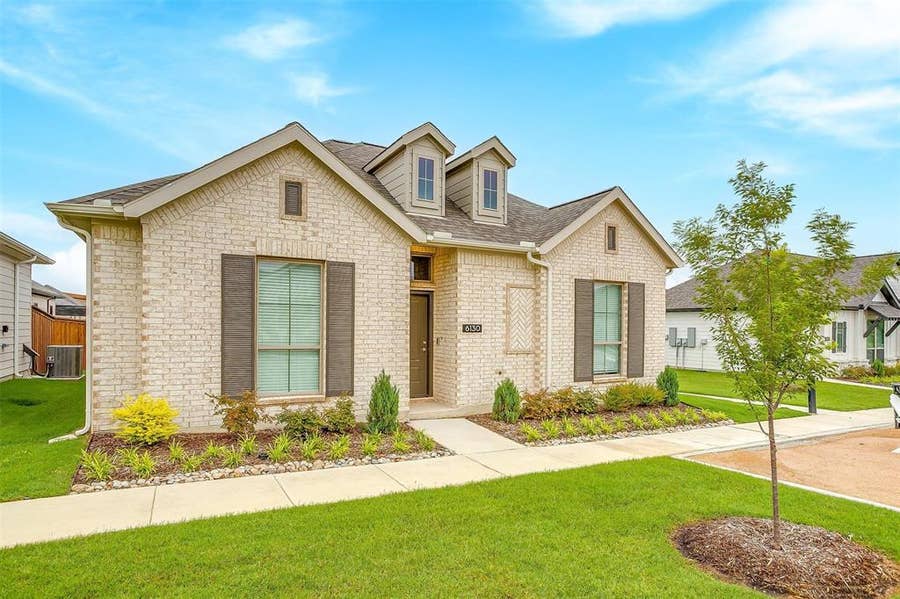 Property photo for 10512 Palmera Road, Fort Worth, TX