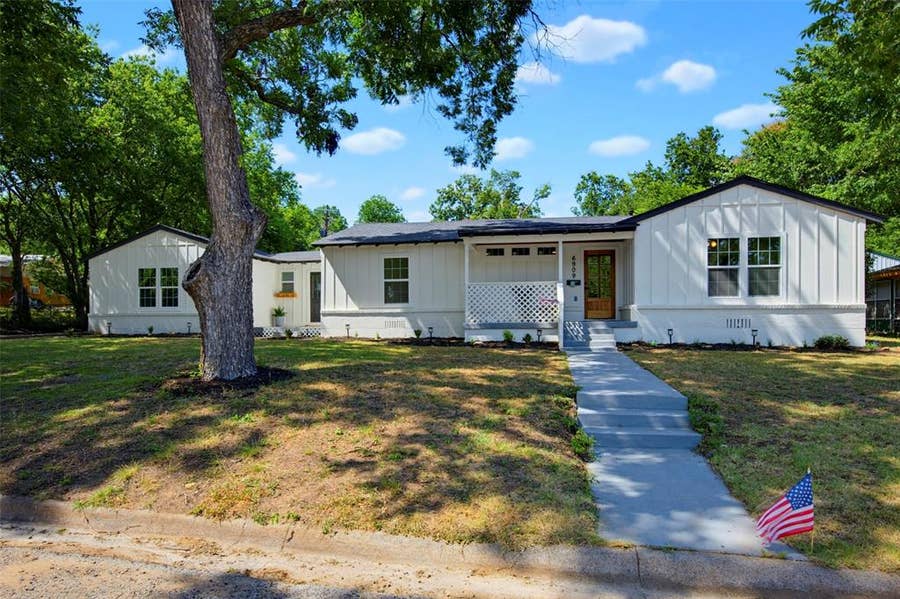 Property photo for 6909 Park Place Drive, Richland Hills, TX
