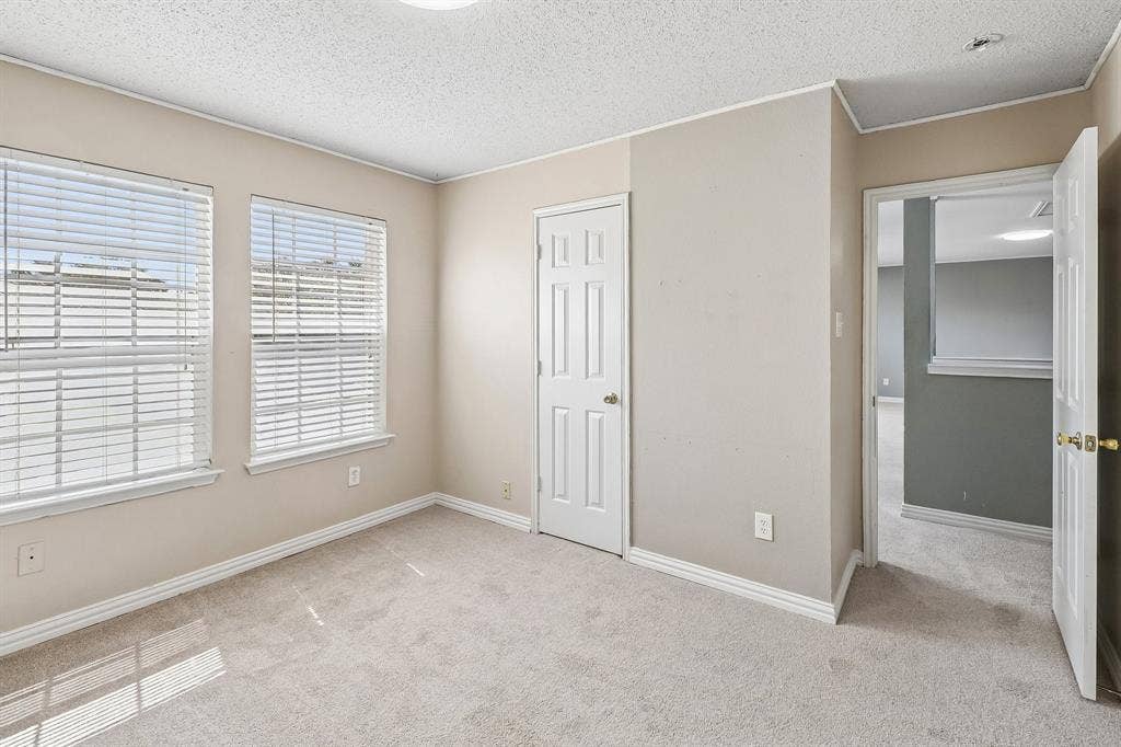 503 Angela Lane, Euless, TX 76039 Spacious Bedroom with Closet