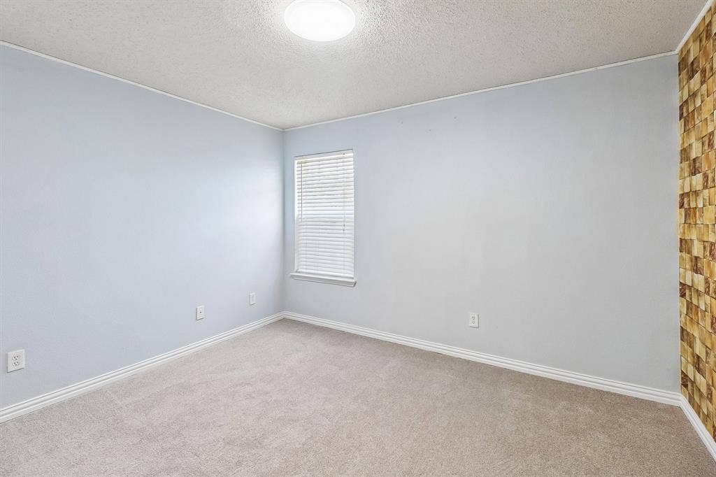 503 Angela Lane, Euless, TX 76039 Spacious Bedroom