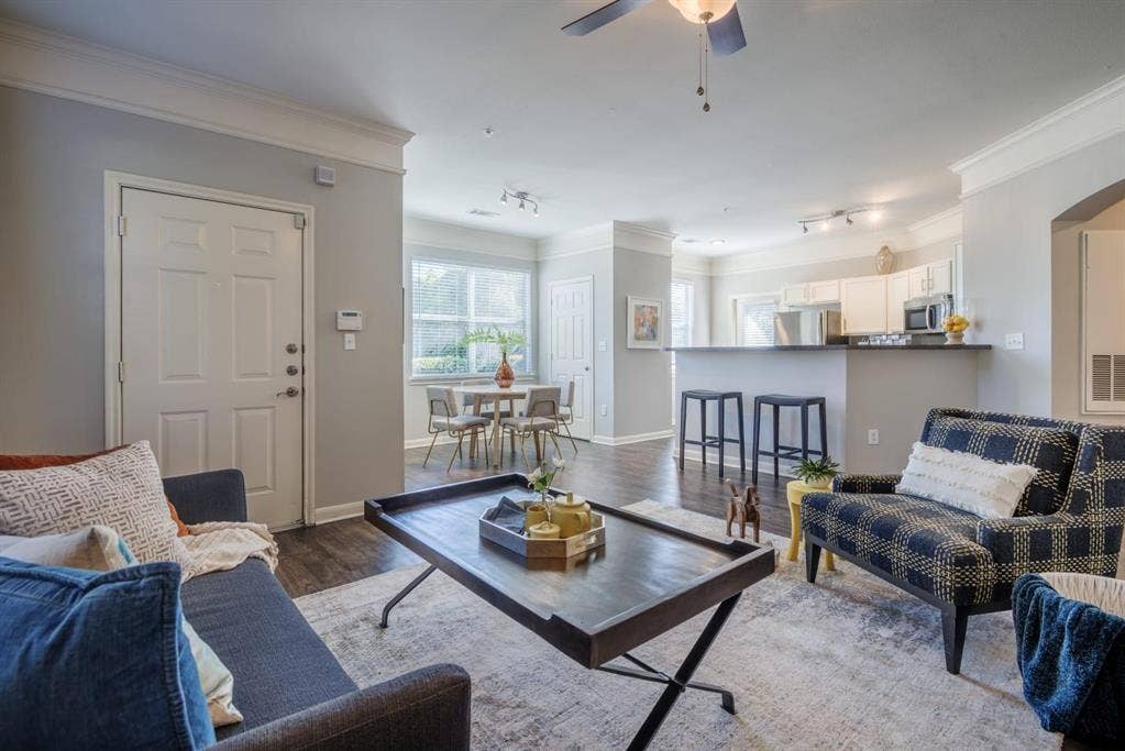 12101 Dessau Road, #2704, Austin, TX 78754 Enjoy up to 6 WEEKS FREE on all Floor plans + WIN RENT FOR ONE YEAR