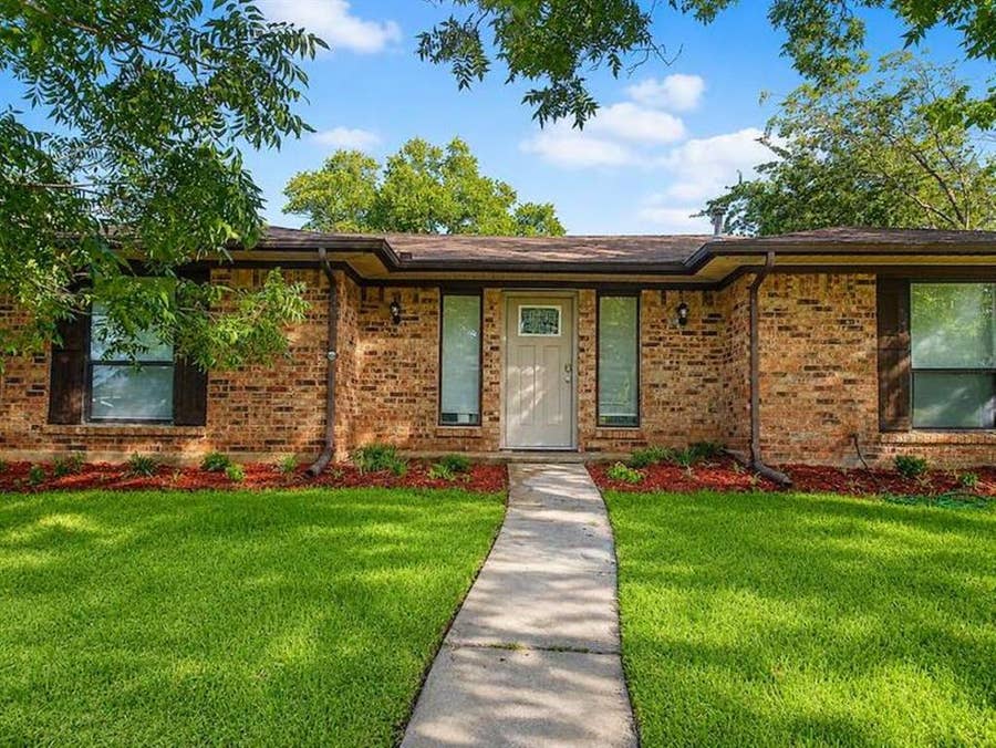 Property photo for 5209 Sarasota Drive, Garland, TX