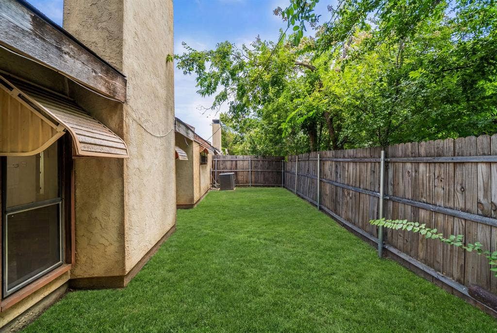 420 S Las Vegas Trail, White Settlement, TX 76108 420 S Las Vegas Trail, White Settlement, TX 76108