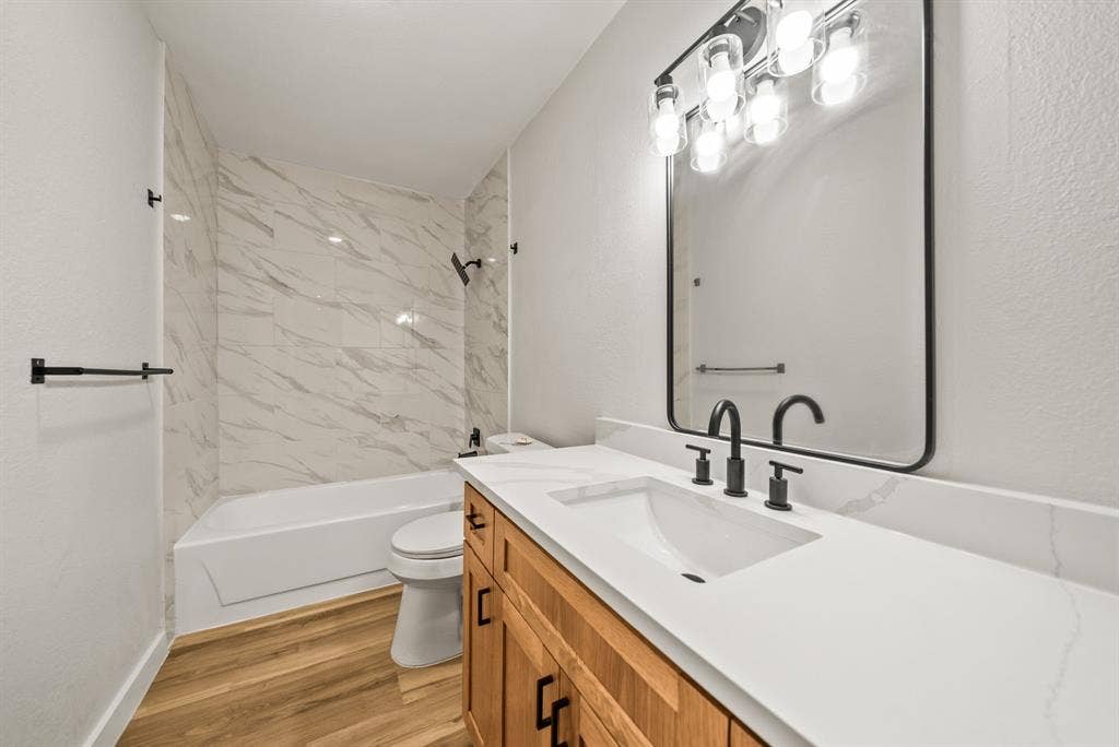420 S Las Vegas Trail, White Settlement, TX 76108 420 S Las Vegas Trail, White Settlement, TX 76108