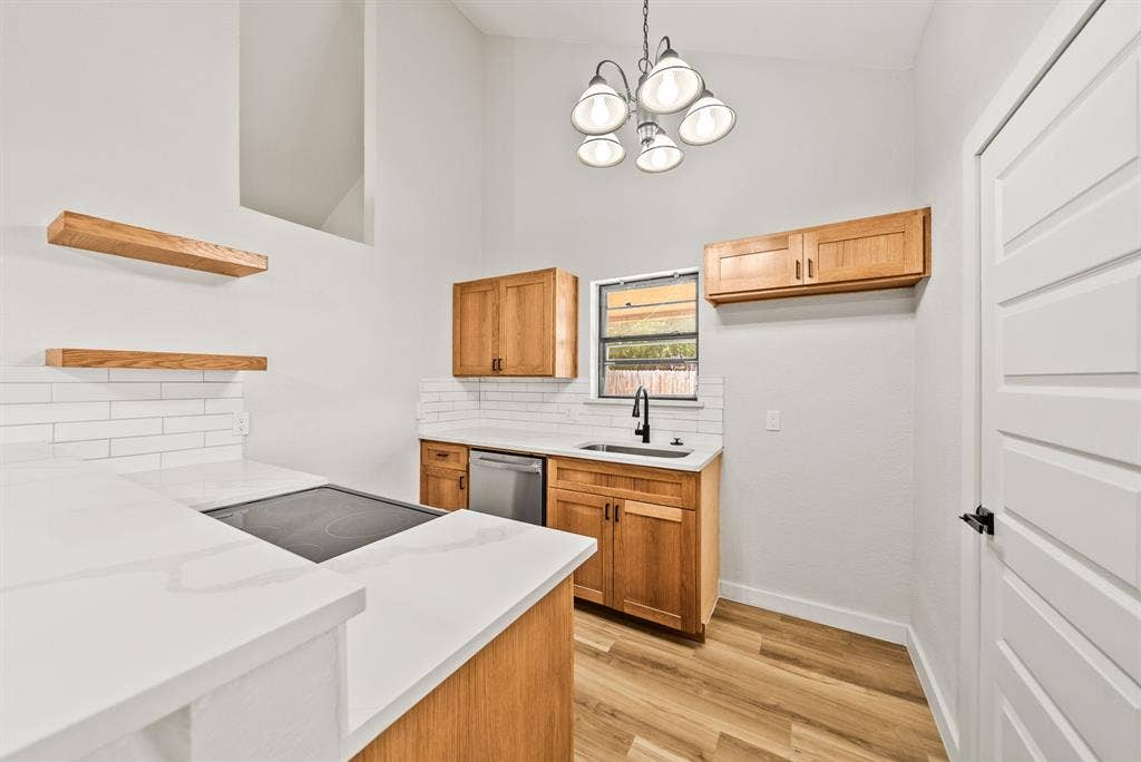 420 S Las Vegas Trail, White Settlement, TX 76108 420 S Las Vegas Trail, White Settlement, TX 76108