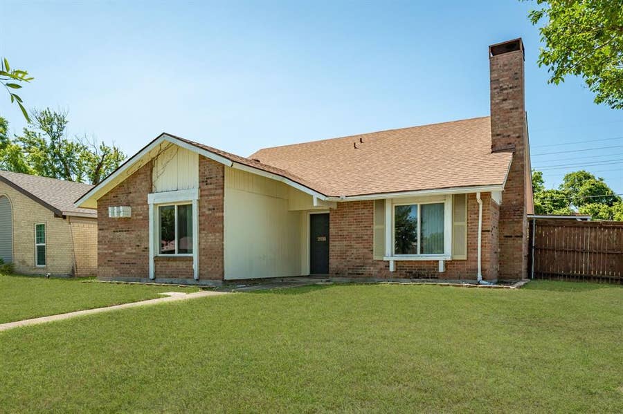 Property photo for 2930 Lancer Lane, Garland, TX