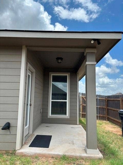 4053 Centerfire Road, Waco, TX 76705 For outdoor funiture and or grilling