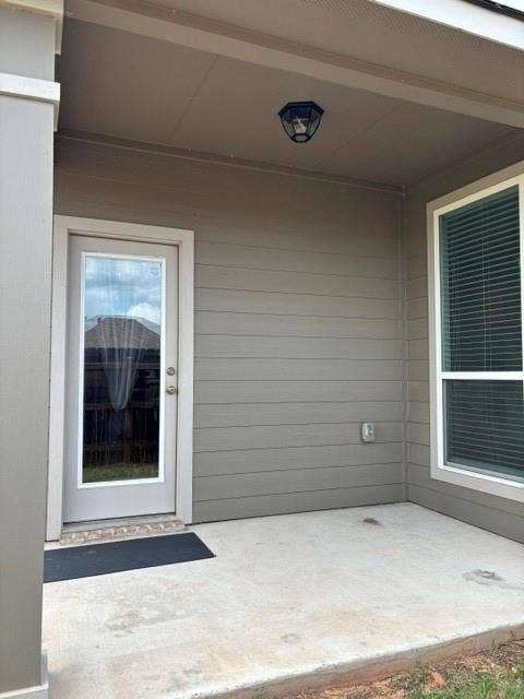 4053 Centerfire Road, Waco, TX 76705 Covered patio