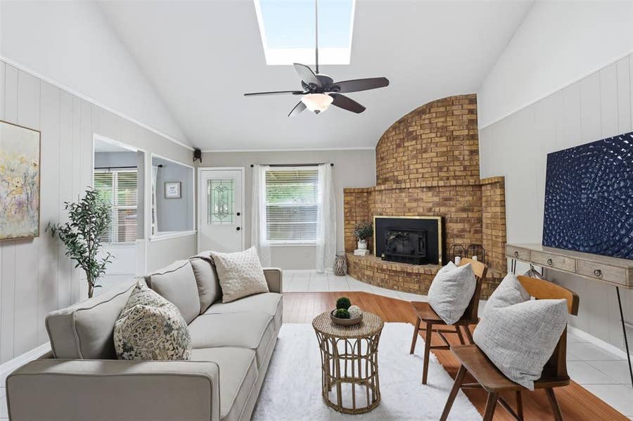 Property photo for 5536 Meadow Oak Street, North Richland Hills, TX