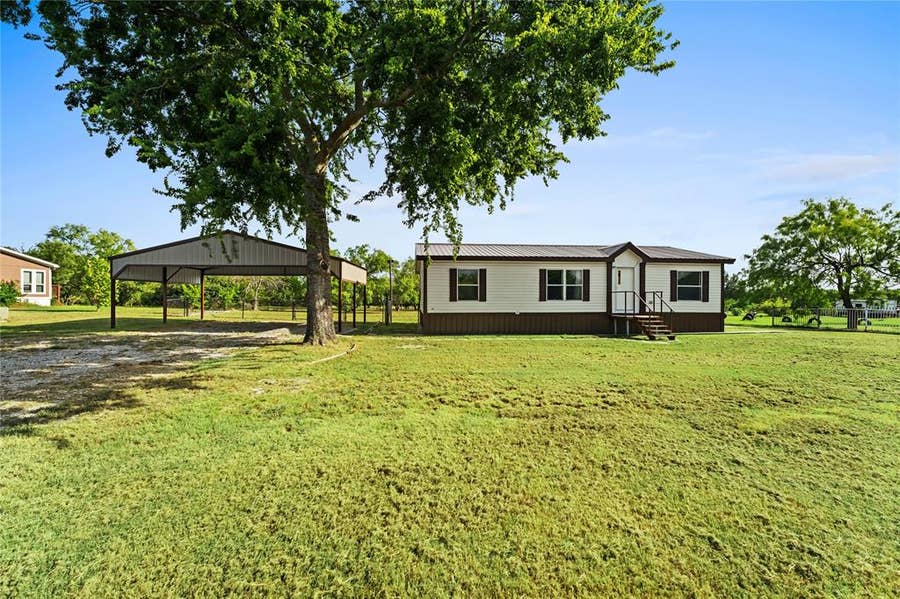 Property photo for 3634 County Road 2621, Caddo Mills, TX