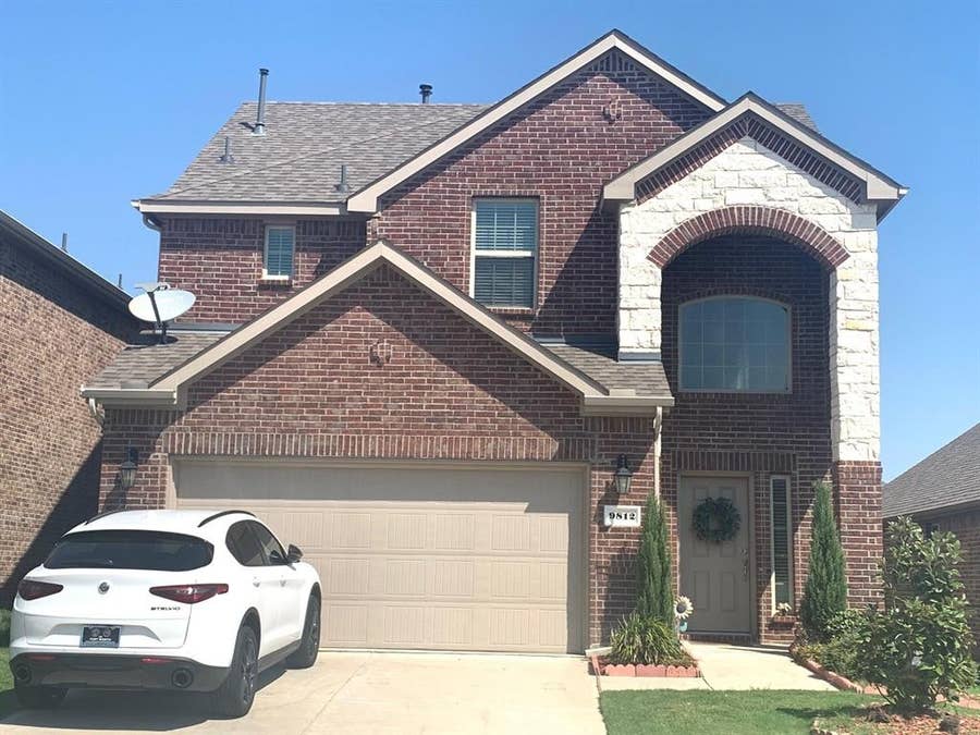 Property photo for 9812 Coyote Pass Trail, McKinney, TX