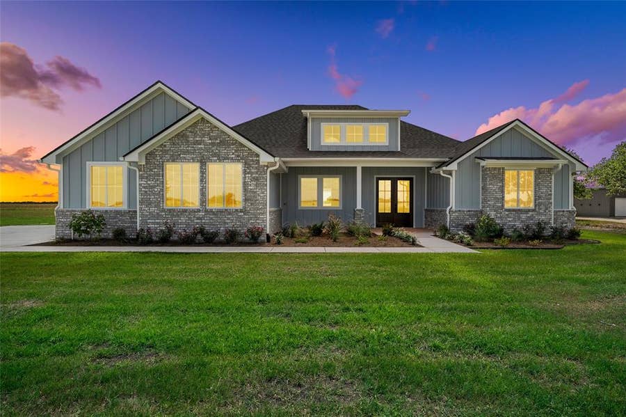 Property photo for 1025 Galaxy, Woodway, TX