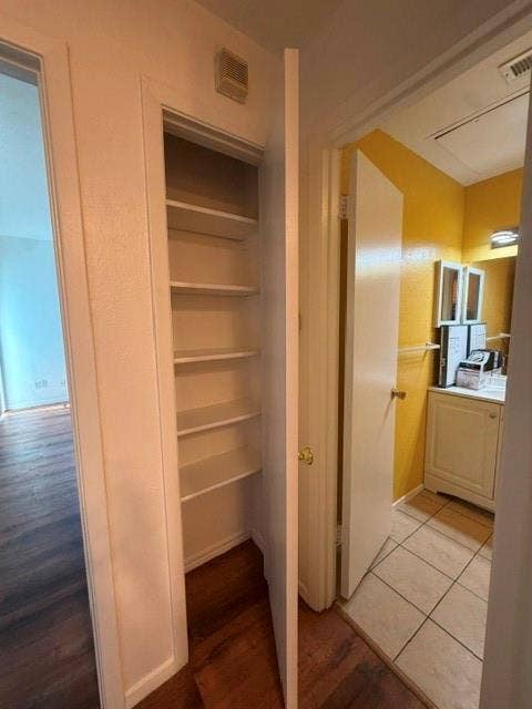 8601 Park Lane, #422, Dallas, TX 75231
