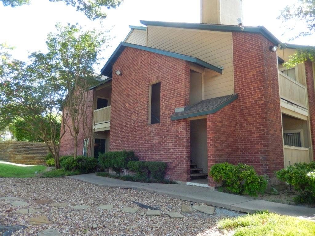 8601 Park Lane, #422, Dallas, TX 75231