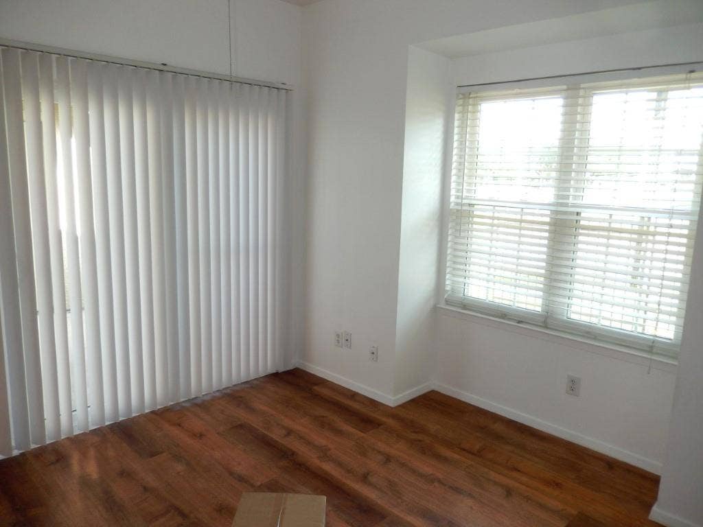 8601 Park Lane, #422, Dallas, TX 75231