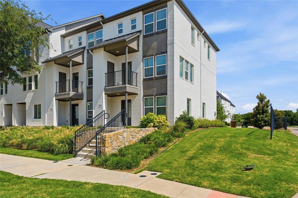 3369 Wynwood Drive, Plano, TX 75074 3369 Wynwood Drive, Plano, TX 75074